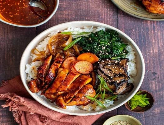 Serving example for Korean-Inspired Festive Bowl from Chefry’s 2026 menu